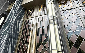 Titanium-plated shape of the apartment gate